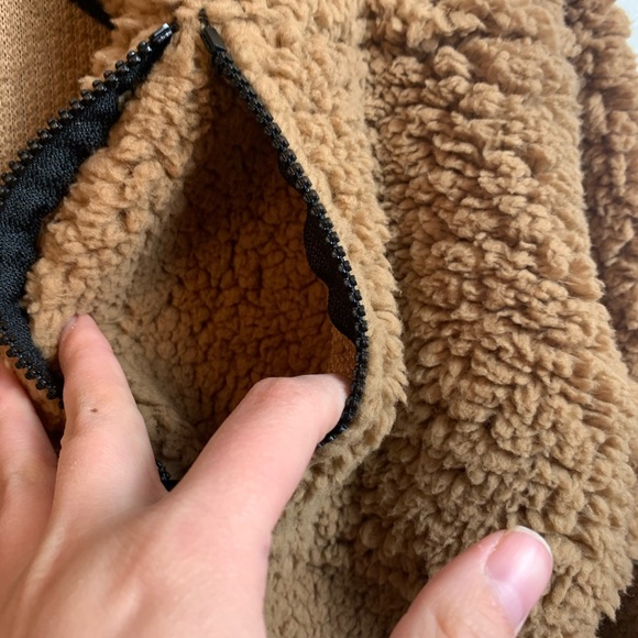 ❤️Brown Fuzzy Half-Zip - Picture 6 of 7